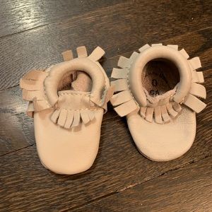 Freshly Picked infant moccasin (0)